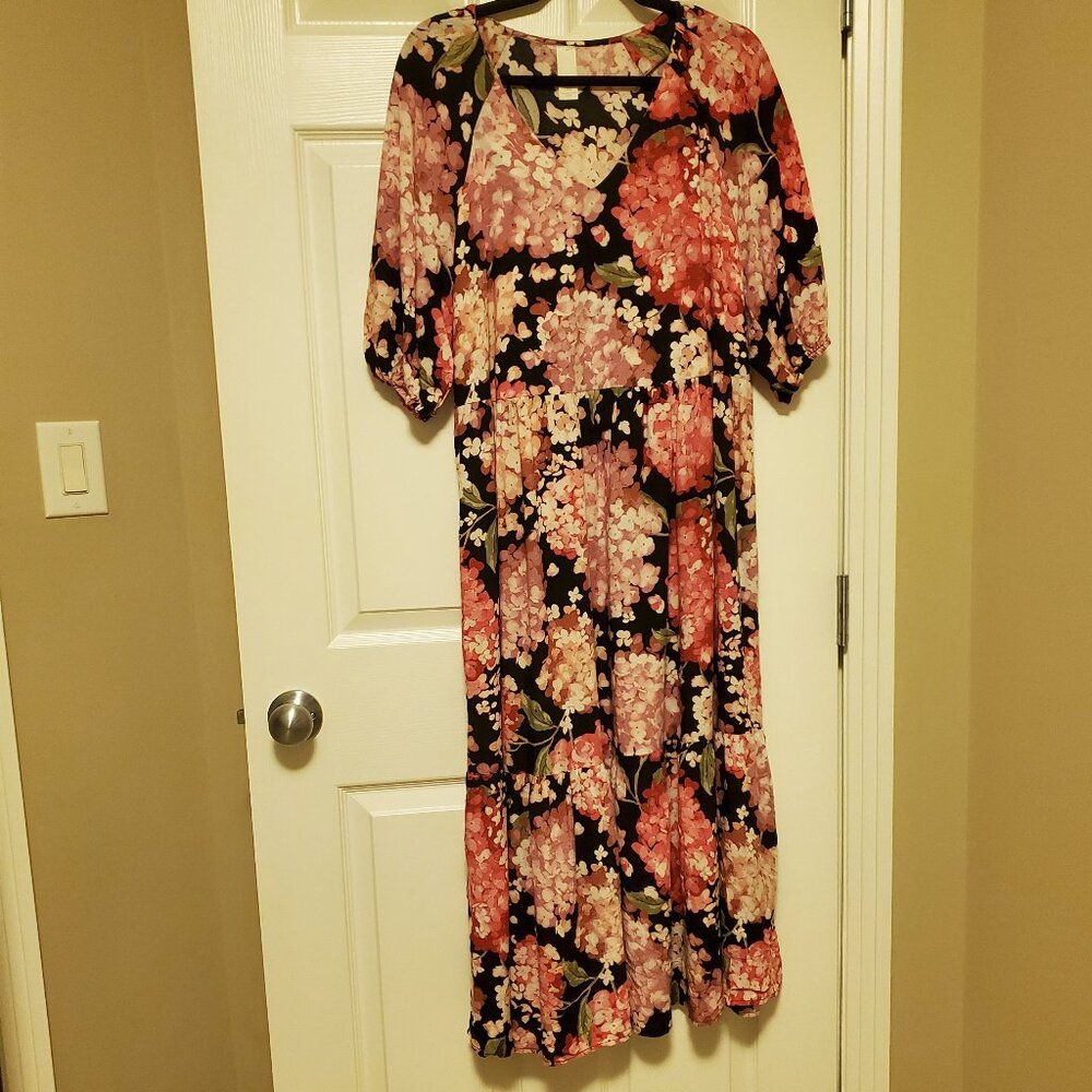 H & M Hydrangea Floral Cottage Core Maxi Dress